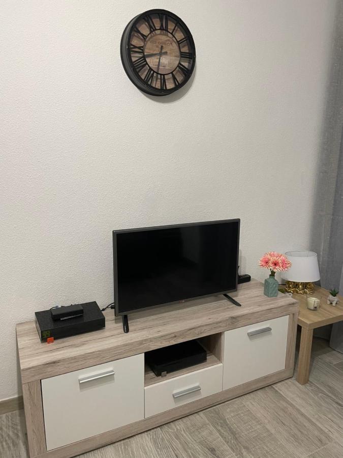 Appartement De Charme A 2 Min De La Plage 발로리스 외부 사진